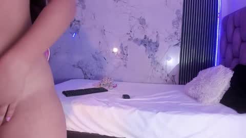 Snapshot of laly_cherry_ chatting on October 2025 12:23:02 PM Laura online show from October 2025 12:23:02 PM