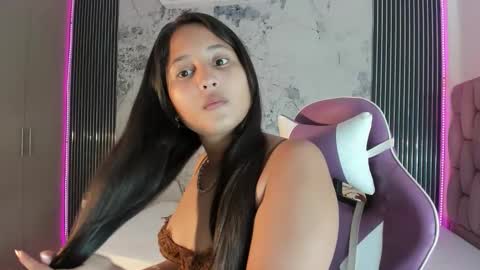 Snapshot of laly_cherry_ chatting on October 2025 12:39:02 PM Laura online show from October 2025 12:39:02 PM