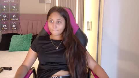 Snapshot of laly_cherry_ chatting on November 2025 12:27:02 PM Laura online show from November 2025 12:27:02 PM