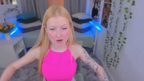 Snapshot of laly_peach chatting on January 2025 03:46:02 PM Laly online show from January 2025 03:46:02 PM