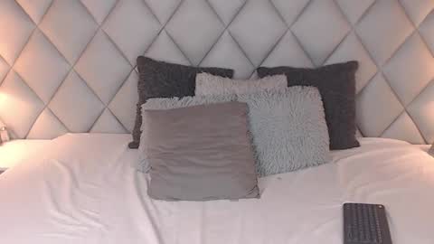 Snapshot of lalycastro chatting on January 2025 06:07:01 PM Laly Castro online show from January 2025 06:07:01 PM