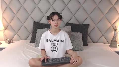 Snapshot of lalycastro chatting on February 2025 07:05:02 PM Laly Castro online show from February 2025 07:05:02 PM