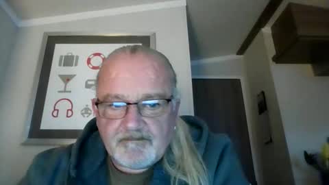 Snapshot of lamabama chatting on November 2025 09:16:01 PM lamabama online show from November 2025 09:16:01 PM