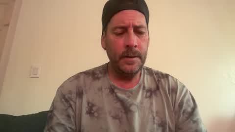 Snapshot of lampin1 chatting on November 2025 06:46:02 PM lampin1 online show from November 2025 06:46:02 PM