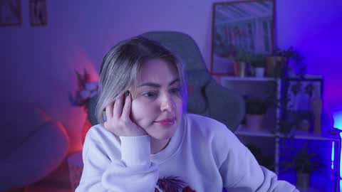 just call me Lana  and her security online show from December 2024 05:42:01 PM