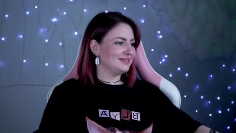 just call me Lana  and her security online show from February 2025 02:31:02 PM