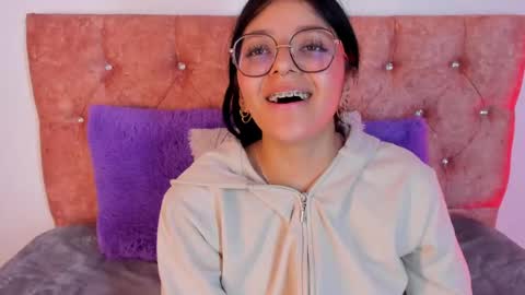 Snapshot of lana_dol chatting on February 2025 06:10:02 PM ... . . ... online show from February 2025 06:10:02 PM