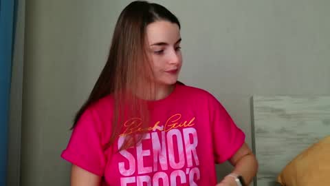 Snapshot of lana_gl chatting on May 2026 05:57:02 AM lana_gl online show from May 2026 05:57:02 AM