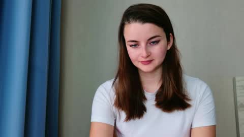 Snapshot of lana_gl chatting on May 2026 06:42:01 AM lana_gl online show from May 2026 06:42:01 AM
