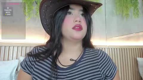 lana_lann online show from November 2025 12:08:02 PM