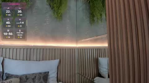 lana_lann online show from December 2025 01:04:02 PM