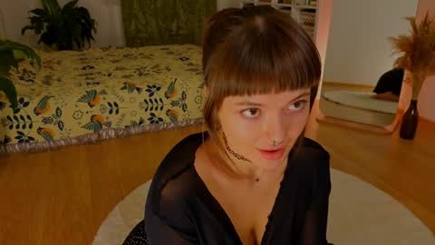 Lana online show from January 2025 06:51:01 PM