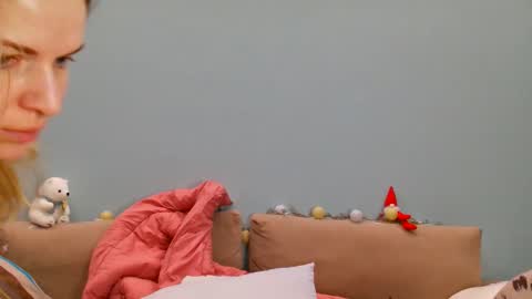 Lana online show from February 2026 01:12:02 PM