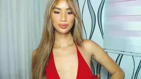 Snapshot of lanadel_hilton chatting on December 2024 11:57:02 PM Lana online show from December 2024 11:57:02 PM