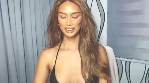 Snapshot of lanadel_hilton chatting on January 2025 12:05:02 AM Lana online show from January 2025 12:05:02 AM