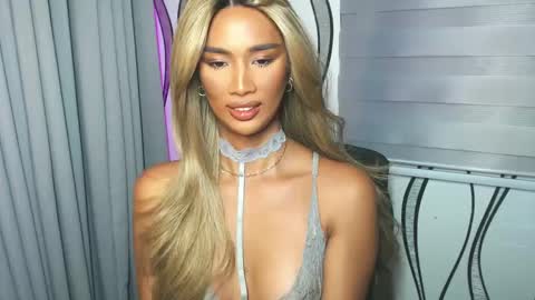 Snapshot of lanadel_hilton chatting on February 2025 07:49:01 PM Lana online show from February 2025 07:49:01 PM