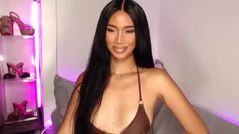 Snapshot of lanadel_hilton chatting on March 2025 04:30:02 PM Lana online show from March 2025 04:30:02 PM