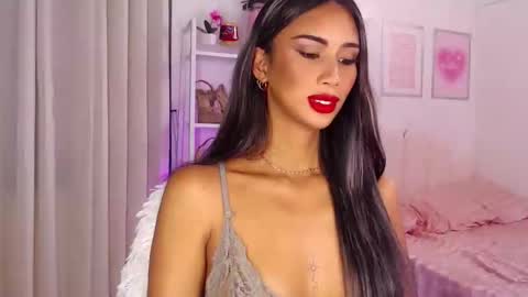 Snapshot of lanadel_hilton chatting on September 2025 01:38:02 AM Lana online show from September 2025 01:38:02 AM