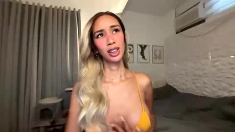 Lana online show from March 2026 01:54:01 AM