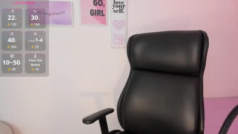 Snapshot of lanajones_ chatting on February 2026 01:05:02 PM LanaJones online show from February 2026 01:05:02 PM