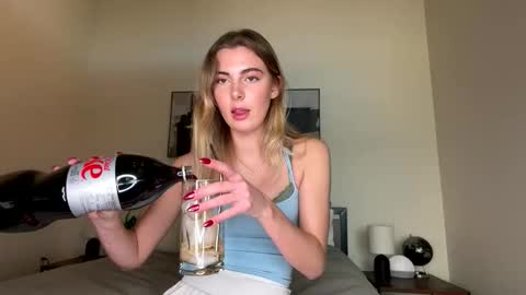 Snapshot of lanamaex chatting on January 2026 07:16:01 PM Lana online show from January 2026 07:16:01 PM