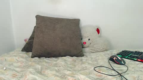 lanarave online show from February 2025 06:02:01 AM