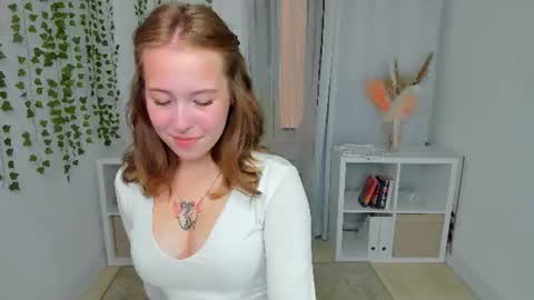 Snapshot of lanaroselle chatting on June 2026 03:27:01 PM Lana online show from June 2026 03:27:01 PM