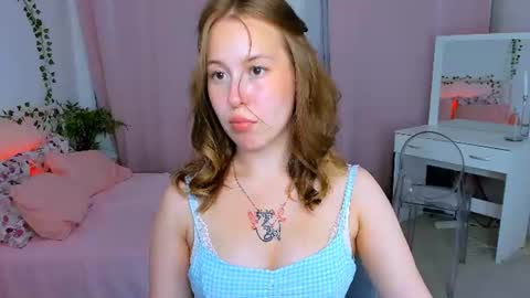 Snapshot of lanaroselle chatting on June 2026 03:23:01 PM Lana online show from June 2026 03:23:01 PM