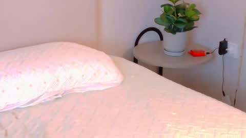 Lana online show from February 2026 08:14:01 PM