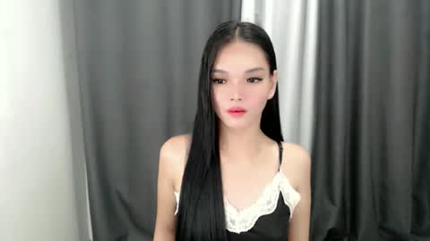 lanawyatt_ online show from March 2026 12:41:02 PM
