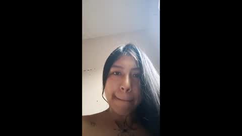 Lili online show from October 2025 08:30:01 PM