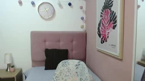 Snapshot of lanna_mills chatting on November 2025 01:00:02 PM Lanna online show from November 2025 01:00:02 PM