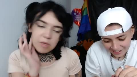 Snapshot of lannie_gonzales chatting on January 2025 01:27:02 AM LANNIE   online show from January 2025 01:27:02 AM