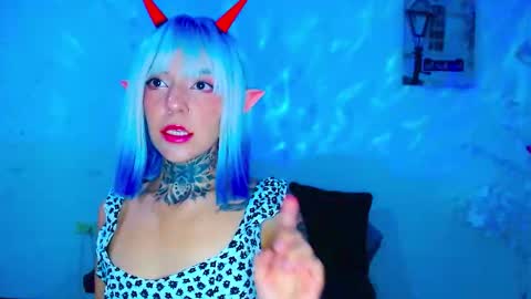 Snapshot of lannie_gonzales chatting on September 2025 08:08:01 PM LANNIE   online show from September 2025 08:08:01 PM