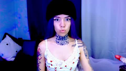 LANNIE   online show from February 2026 02:01:02 PM