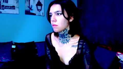 LANNIE   online show from February 2026 02:10:02 PM