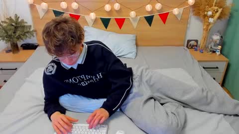 Snapshot of lanny_fandi chatting on January 2025 03:32:02 PM Fandi online show from January 2025 03:32:02 PM