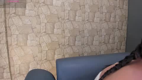 Snapshot of lapeligrosa_ chatting on February 2025 12:06:01 PM lapeligrosa_ online show from February 2025 12:06:01 PM