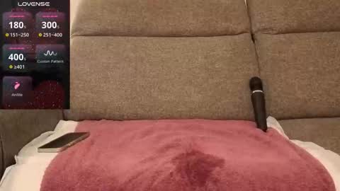 lapetitefrenchie83 online show from March 2026 08:59:01 PM