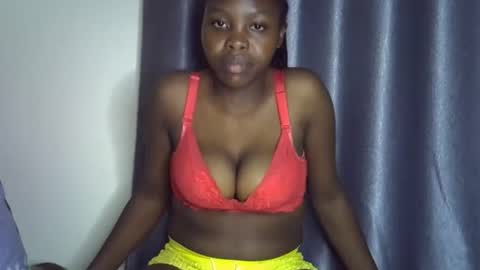 lara online show from December 2025 07:33:02 PM