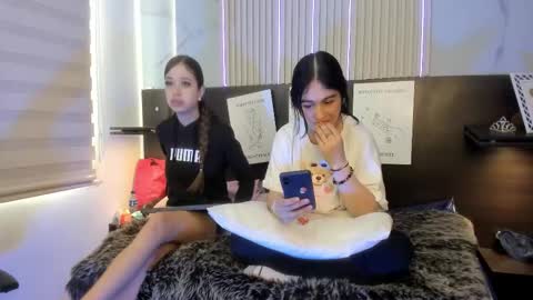 lara_as online show from February 2026 02:02:02 PM