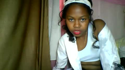 lara_belle online show from May 2026 09:58:01 AM