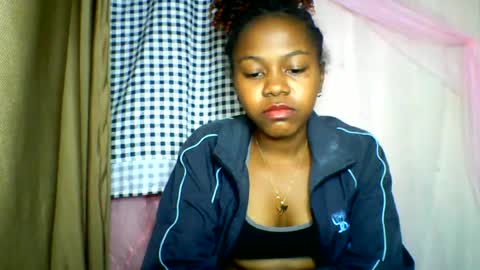 Snapshot of lara_belle chatting on June 2026 10:36:02 PM lara_belle online show from June 2026 10:36:02 PM