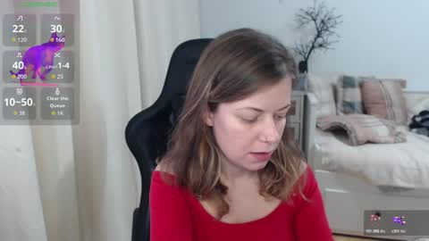 Lara online show from November 2025 07:50:02 PM