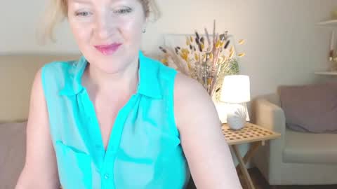 lara_fisher online show from May 2026 06:03:01 PM