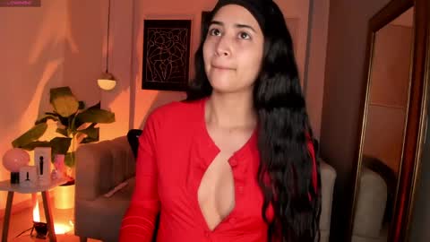 Snapshot of lara_madisson chatting on May 2026 06:43:02 AM Lara Madisson online show from May 2026 06:43:02 AM