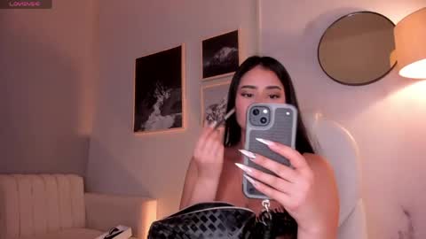 Snapshot of lara_madisson chatting on June 2026 05:02:01 AM Lara Madisson online show from June 2026 05:02:01 AM