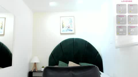      700  200   online show from April 2026 07:51:02 PM