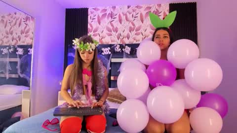 Snapshot of larabrook chatting on October 2025 11:49:01 PM Lara online show from October 2025 11:49:01 PM