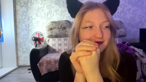 Lily online show from April 2026 08:42:02 AM